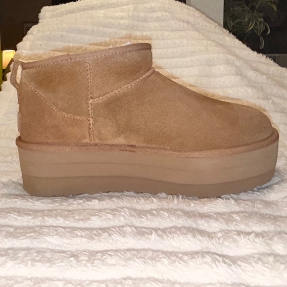 tan Ugg platforms never worn size woman's 10 - Picture 8 of 12